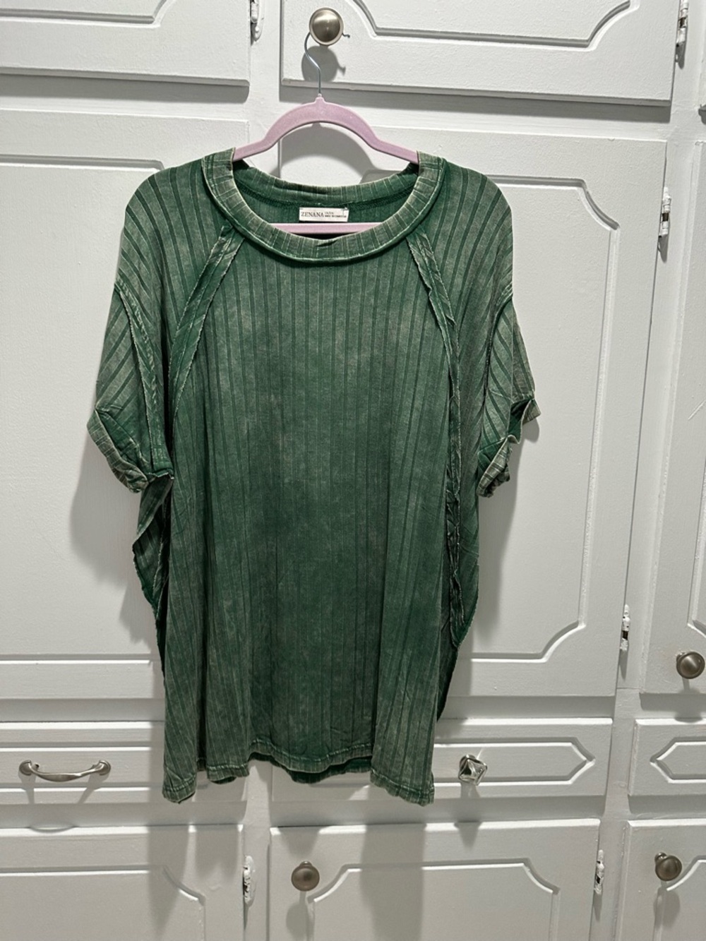 Zenana Outfitters Forest Green Ribbed Short Sleeve Tee